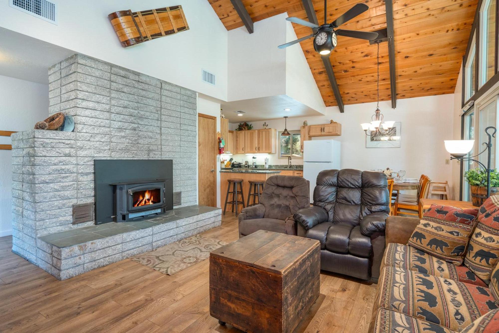 Cedar Mountain Lodge Oakhurst Buitenkant foto