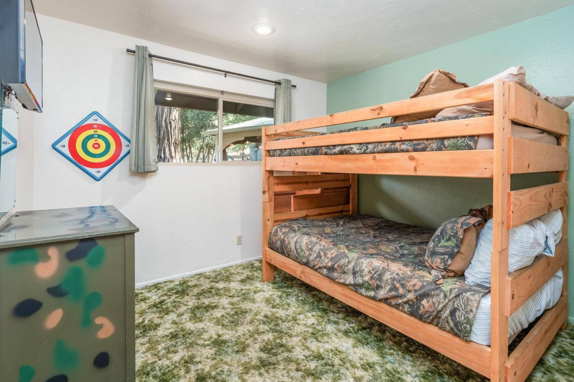 Cedar Mountain Lodge Oakhurst Buitenkant foto